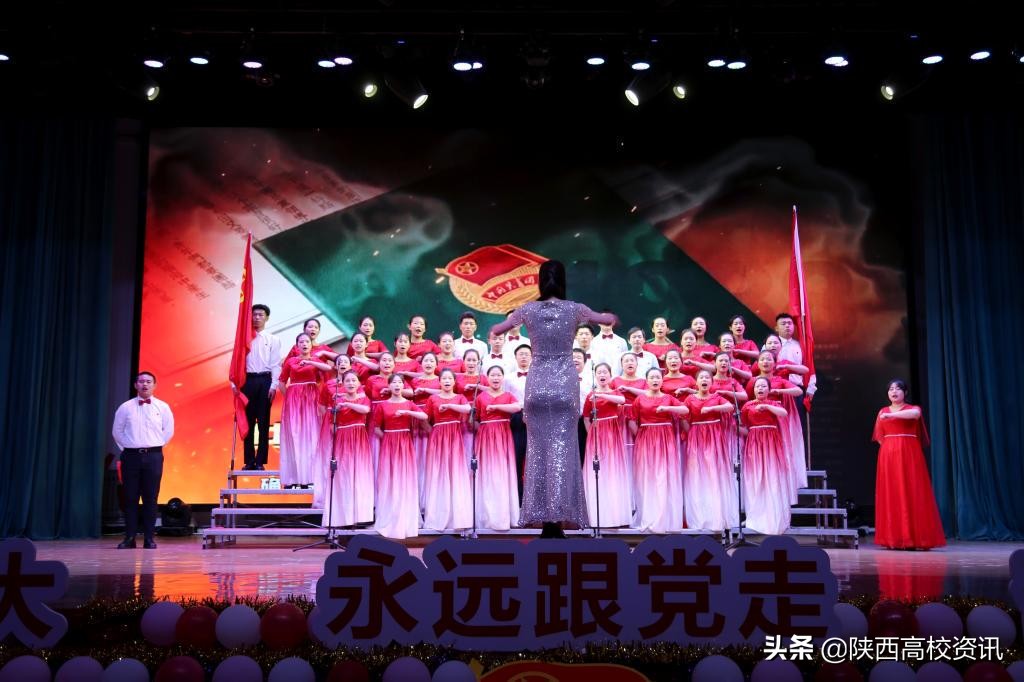 陕财职院第八届“我的中国梦”大学生校园文化艺术节圆满闭幕 陕财职院第八届“我的中国梦”大学生校园文化艺术节圆满闭幕