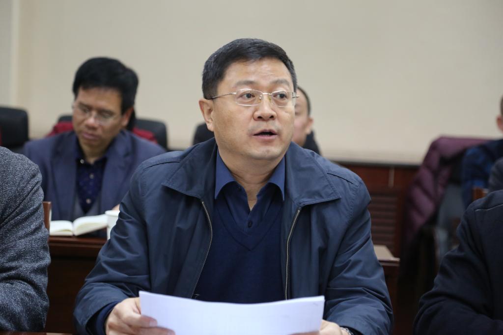 党委书记张志华主持并讲话