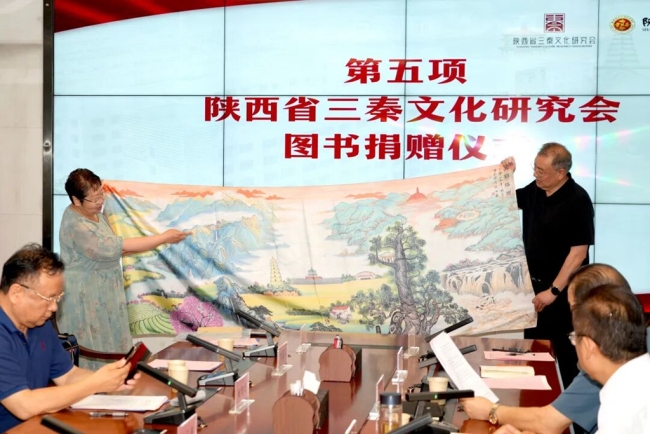 捐赠艺术作品