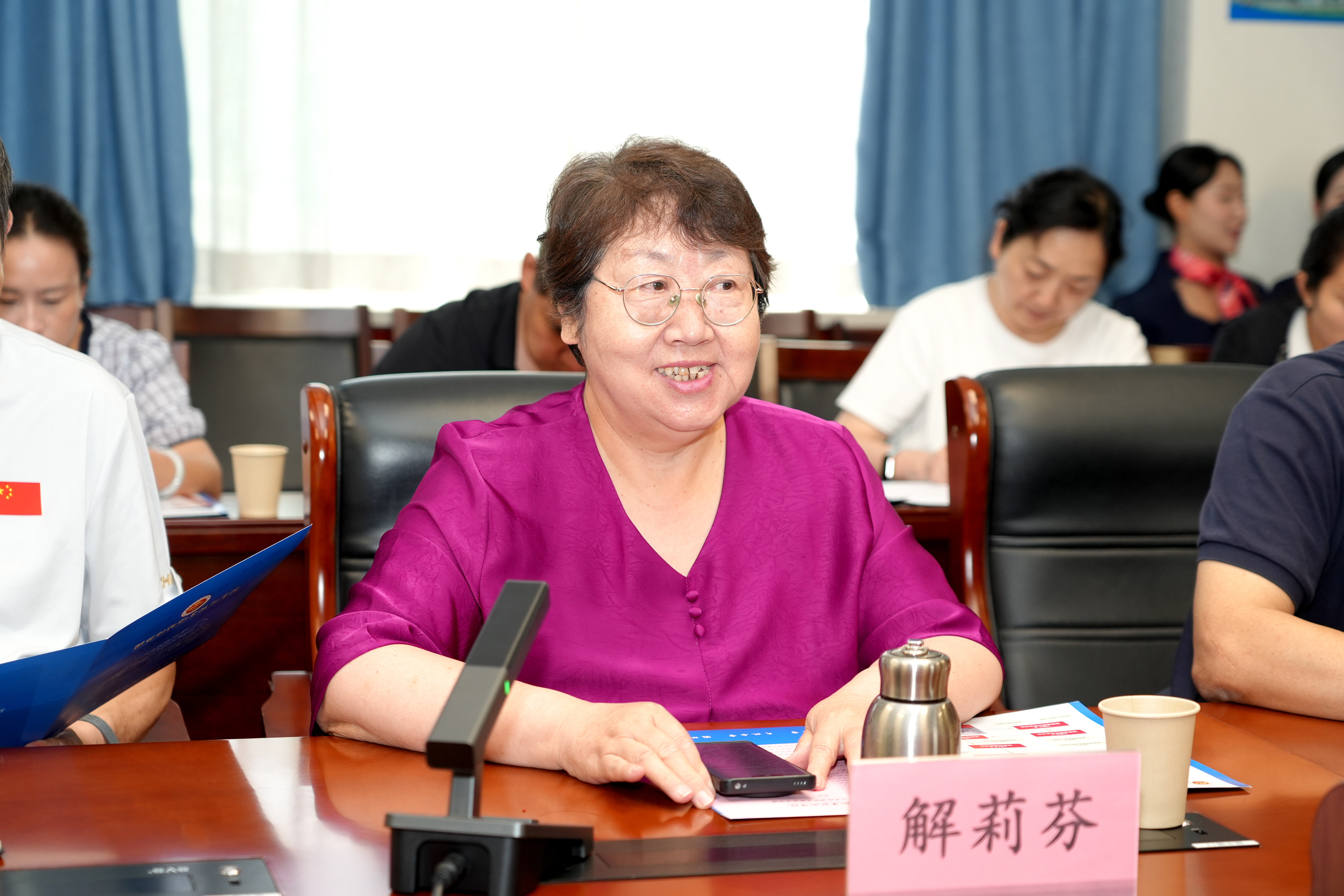副会长解莉芬介绍三秦文化研究会
